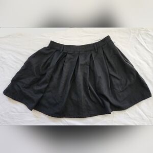 Hot Topic Black Pleated A-Line Women's Skirt (sz MD)